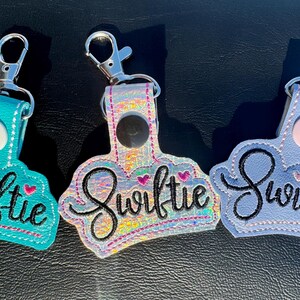 Swiftie snaptab Keychain image 2
