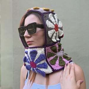 Crochet 3D Flower Balaclava, Daisy Balaclava, Colorful Unique Hood, Floral Ski Mask, Hippie Balaclava, Handmade Balaclava