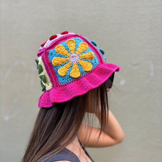 Crochet Pink Colorful Flower Bucket Hat, 3D Daisy Hat  display picture 1