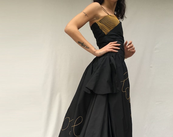 Black Taffettà Silk Embroidered Long Dress LOLA DARLING Italian Lyrics Song Hand Embroidered and Recycled Plastic Net Accessorie / Sartorial