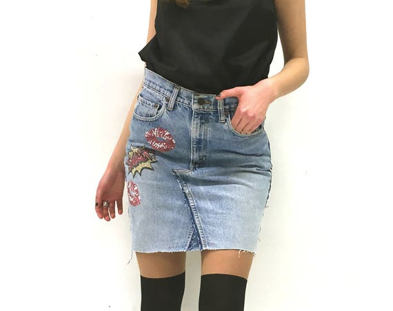 Mini Denim LOLA DARLING Skirt Pencil Midi Vintage Recycled Levi's Jeans, Studs Pop Smack Kiss, Unique Limited Edition Made in Italy