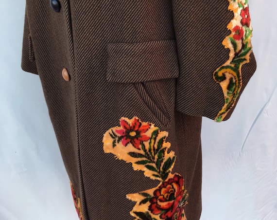60s Wool Brown Coat Tapestry Embroidered LOLADARLING Printed Lining Overcoat Recovery Sustainable Clothes Italian Wearable Art Certified