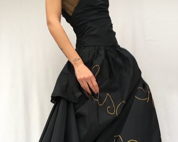 Black Taffettà Silk Embroidered Long Dress LOLA DARLING Italian Lyrics Song Hand Embroidered and Recycled Plastic Net Accessorie / Sartorial