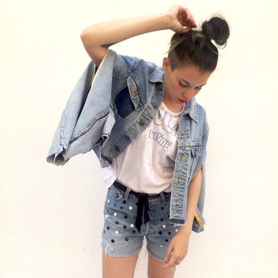 Recycled Denim Cape Jacket Zip LOLA DARLING Vintage Levi's Recovered Handmade Tailoring. Zip in Sleeve Unique Sartorial Denim Made in Italy