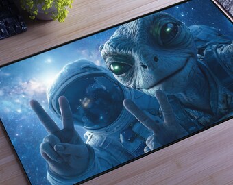 Alien Selfie XXL Gaming Mouse Pad Desk Mat | Space Astronaut Galaxy Decor