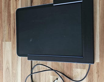 iPad 10th Gen Horizontal Wall Holder inc. Magnetic Charger