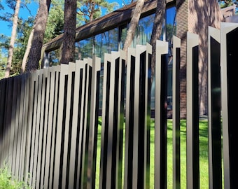 Dekoratives Metallzaunelement - Modernes vertikales Stahldesign