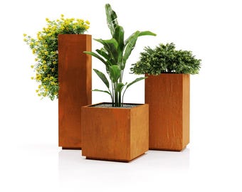 Quadratischer Übertopf aus Cortenstahl: Großer, moderner, rostiger Gartentopfkasten