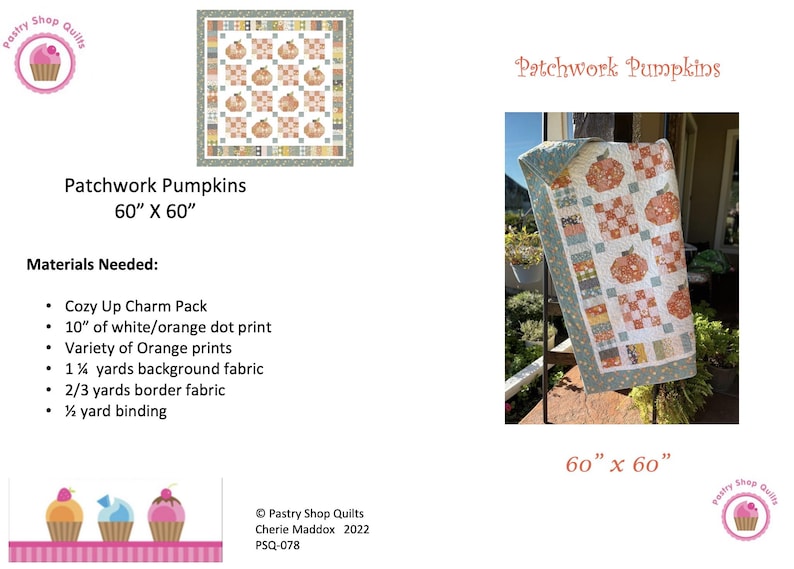 K&ouml;nnte beinhalten: Ein Patchwork-Quilt mit K&uuml;rbismotiven, misst 152 x 152 cm. Der Quilt zeigt orangefarbene K&uuml;rbisse auf wei&szlig;em Hintergrund, mit einem Rand aus verschiedenen Stoffen. Der Text "Patchwork Pumpkins" wird angezeigt.