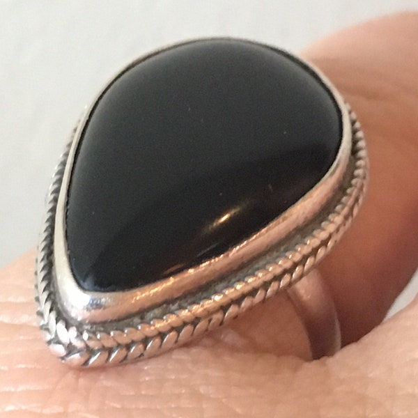 Onyx 925 STERLING SILVER MODERNIST Black Ring 8.8 Grams Size 8.5 Gemstone