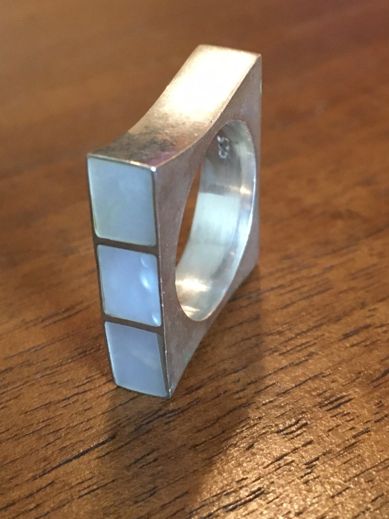 SQUARE STERLING SILVER Mother of Pearl Ring Lightweight Size 8