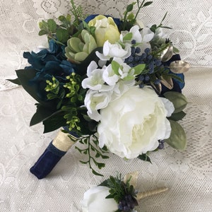 Wedding bouquet,Navy blue wedding bouquet,Navy Bridal bouquet,Succulent bouquet,Navy wedding flowers,Silk wedding flowers,Blue bouquet