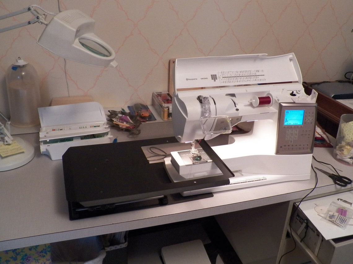 Husqvarna Viking Fabric Mover with Stitch Regulator by Etsy