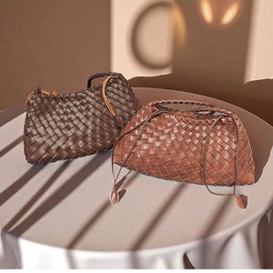 Woven Leather Shoulder Bag ,Minimalist Clutch, Trendy Baguette Purse, Boho Unique Gift for Her, Crossbody Style.