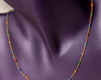 Collar con colgante minimalista chapado en oro de 18 quilates – Cadena de acero inoxidable que no se deslustra.