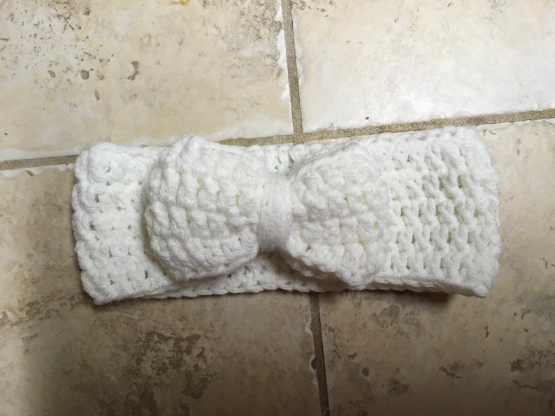 Crochet Headband with Bow size 0-6 months