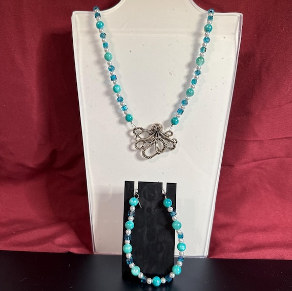 Squid Turquoise Blue Glass Beaded Necklace and Matching Bracelet