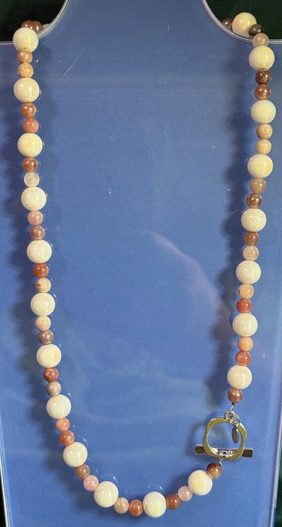 Pearl Glass Round Bead Necklace