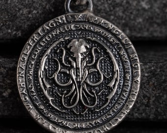 Cthulhu Pendant Necklace - Handmade 925 Sterling Silver Gothic Octopus Amulet, Lovecraftian Horror Jewelry, Unisex Gothic Gift