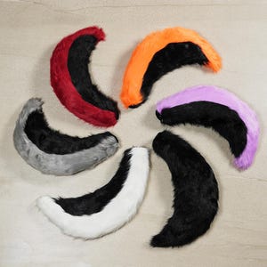 Customizable 27.5&quot; Wolf Tail - Fully wagging tail for role play, furry gear, pet cosplay, furry ears or costumes - No cores required!