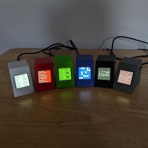 Customizable Desktop Clock With Multiple Modes (Binary, Epoch and Percent rgb display)