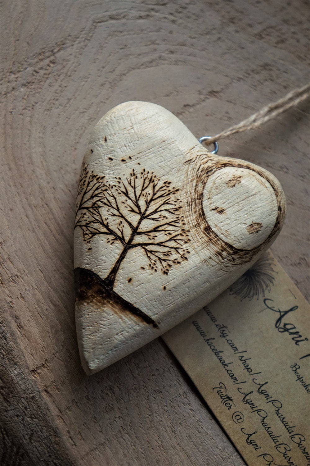 人気書道家アート作品　現代アート、幸福の木　Heart 模写　20センチ角額装 Natural Wooden Tree Art. Solid Wooden Heart With Original