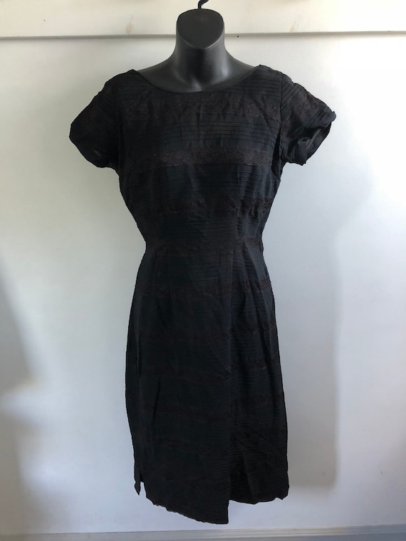 Vintage 1930s 1940s Black Lace and Crepe Dress Swi