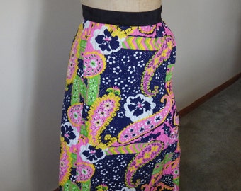 Vintage 1970s mod quilted wrap skirt womens M 29 waist boho chic bohemian paisley