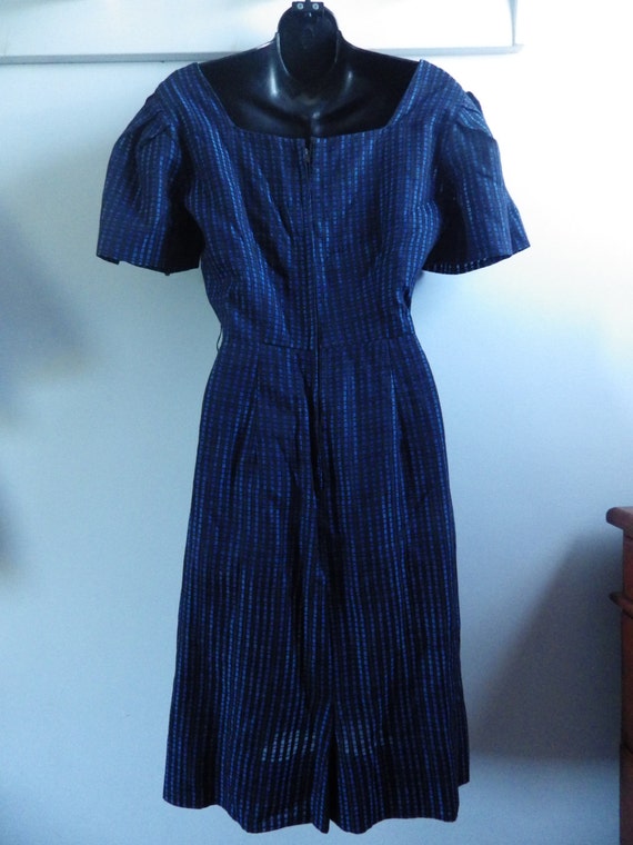 Vintage 1950s Womens Party Dress Blue Black Rayon… - image 3