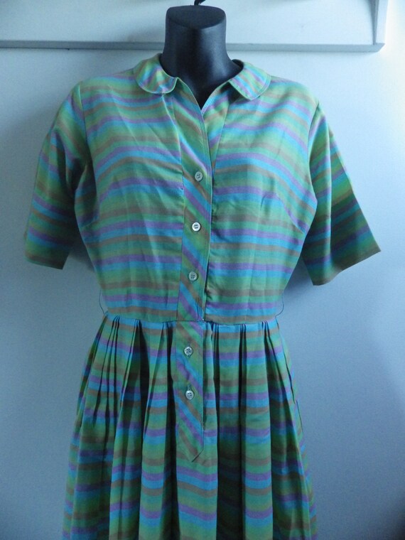 Vintage 1950s candy striped day dress full skirt,… - image 3