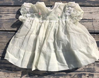 Vintage 1950s 1960s Infant Girls Dotted Swiss Dress Pale Yellow Easter dress party dress 6 mos