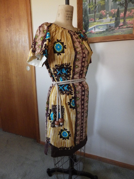 Vintage 1960s Barkcloth Hawaiian Dress or Tunic 4… - image 1