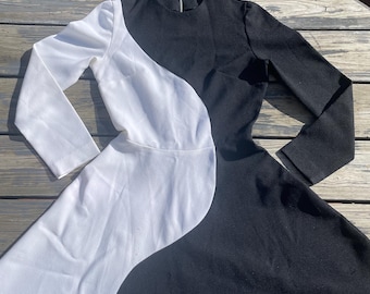 Vintage 60s 70s Maxi Dress Black White Harlequin Long Sleeve Gown 35 Bust
