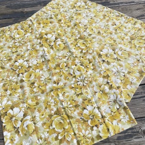 Vintage 1960s 1970s Yellow Floral Pillowcases Set of Two Percale Bed Linens