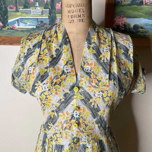 Vintage 1940s Day Dress Sheer Organza Floral Print Yellow Gray 36 Bust