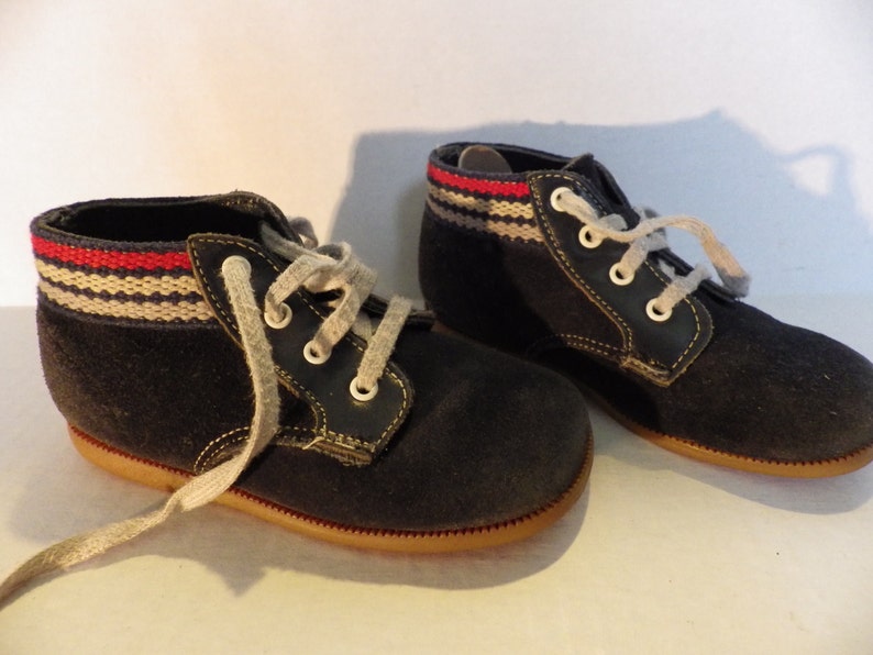 buster brown shoes 1980s