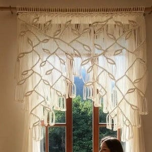 Handwoven Boho Leaf Tapestry – Polyester Cotton Wall Curtain for Doorways, Rooms & Homestay Decor