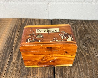Vintage Wooden Recipe Box - Kitchy - Retro - 1950’s - Home Chief - Women - Lady - Cook