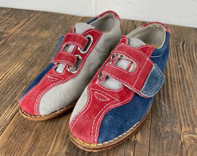 Vintage Suede Childrens Bowling Shoes Youth 2 Two Toned Blue and Red