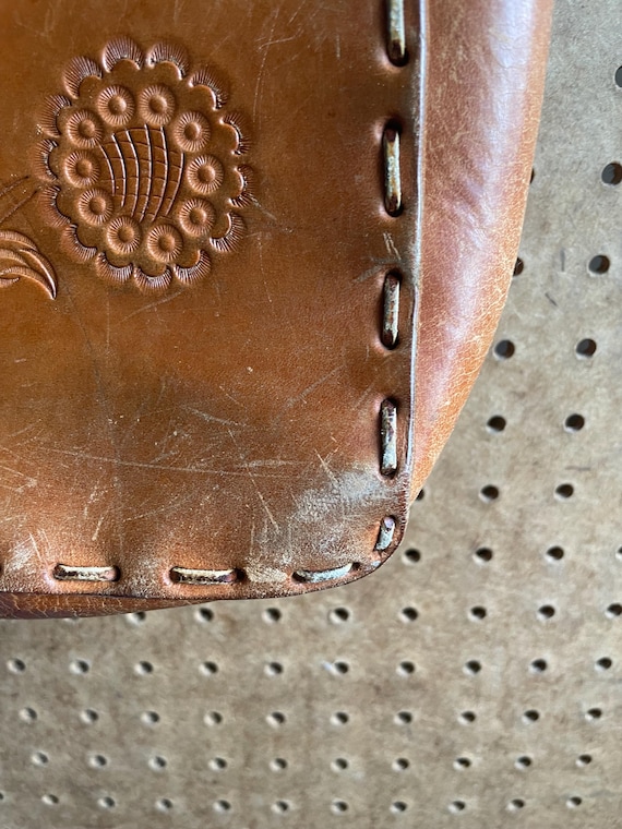 Vintage Western Style Leather Bag - Tooled Should… - image 9