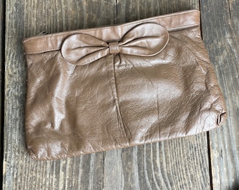 Vintage Levi’s Brown Leather Clutch - Strauss - Bow - Crinkly - Dark -