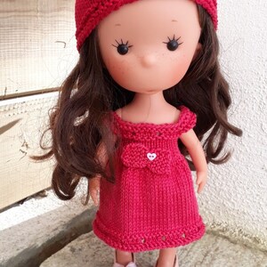 338. French and english Knitting pattern PDF - Dress and hat for Mini Llorens (26 cm)