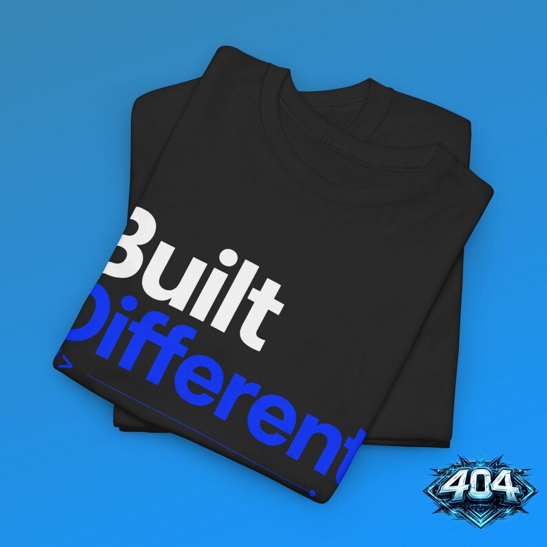 Built Different T-shirt - 404 Geekwear - Grappig T-shirt met graphic print, humoristisch cadeau voor hem, grappig cadeau voor een collega, vaderdag afbeelding 2