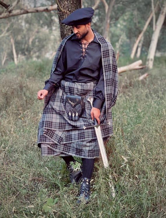 Men's Scottish Great Kilt Traditional 16th Century Outlander Tartan Plaid Kilt Handmade Historical Acrylic Wool Kilt Offered in 50+ Tartans