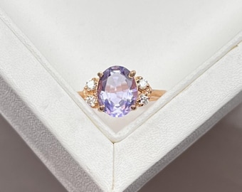 Oval Lavender Sapphire Ring: Personalized Engagement, Wedding, Anniversary