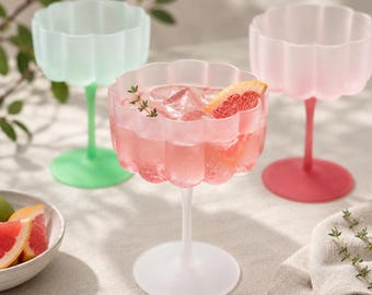 Flower Coupe Glass 10 oz – Frosted Scalloped Cocktail & Dessert Glasses in Blush Pink or Mint Green, Vintage Champagne Coupe