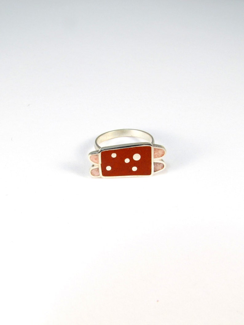 polka dot fun ring on sterling silver andinlay stone color red and pink