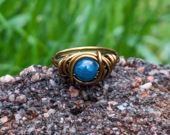 Blue Apatite Ring in Antique Brass Gemini Jewelry For Women Teen Girls Metaphysical Crystals For Zodiac Creativity Suppress Appatite Rings