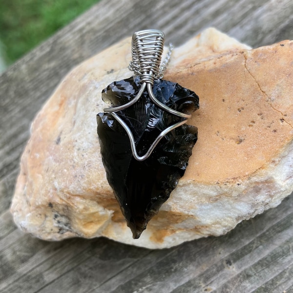 Black Obsidian Arrowhead Pendant Stainless Steel Chain Apache Tears Necklace Hypoallergenic Boho Goth Jewelry Tribal Necklaces