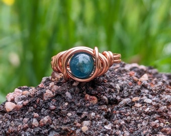 Blue Apatite Ring in Copper Gemini Jewelry Metaphysical Crystals For Zodiac Creativity Love Suppress Appatite Rings Gifts For Geminis